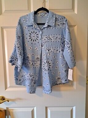 NEW COLLECTION button front BLOUSE w/ADJUSTABLE 3/4 length SLEEVES made in Italy
